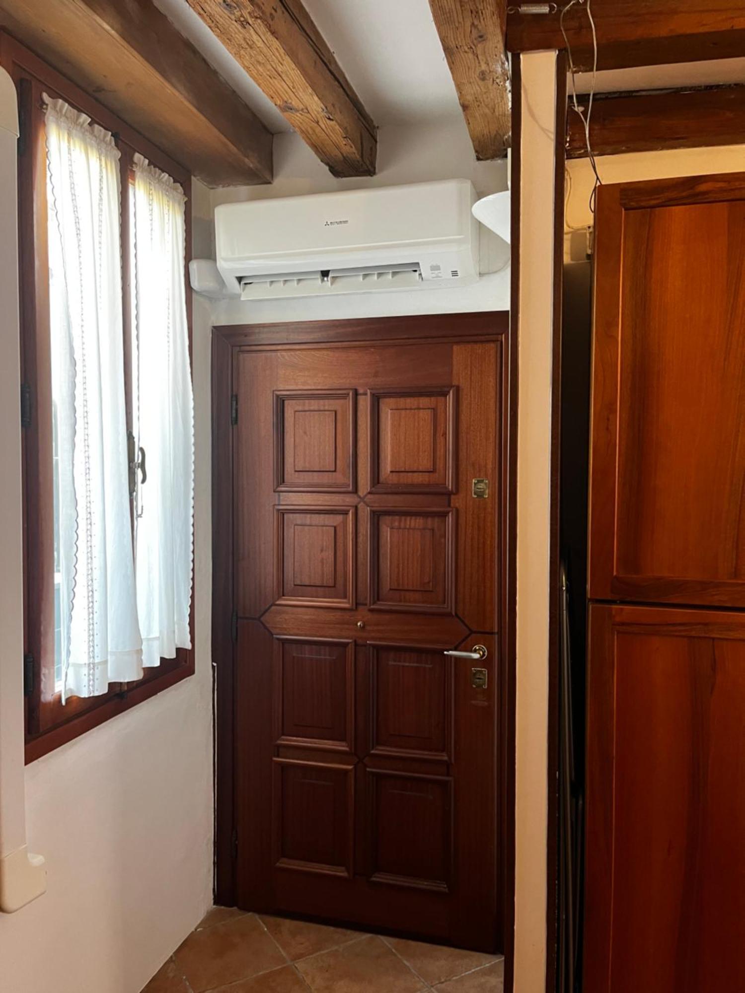 Appartement Casarosalia à Venise Extérieur photo